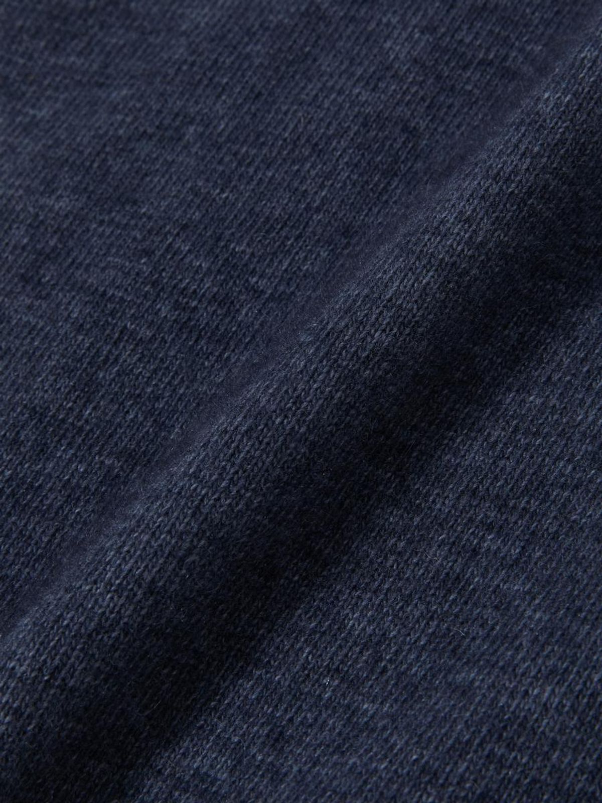 글로니(GLOWNY) RACCOON HAZY LAYERED V-NECK KNIT (NAVY)