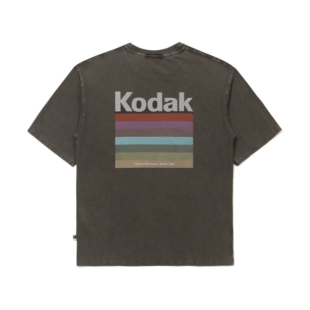 코닥(KODAK) 레인보우 스노우워싱 반팔 티셔츠 CHARCOAL
