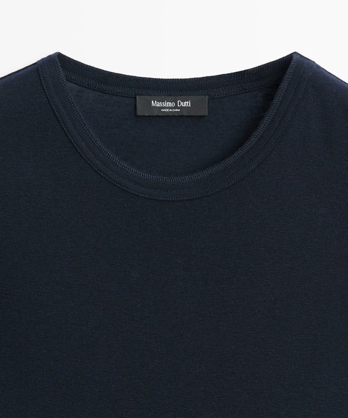 마시모두띠(MASSIMO DUTTI) 울 혼방 더블 피니시 티셔츠