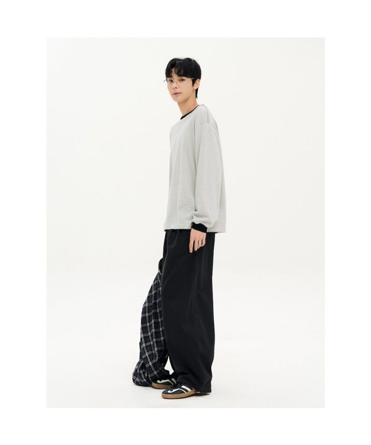 에잇세컨즈(8SECONDS) 데일리 스트라이프 긴소매 티셔츠  화이트