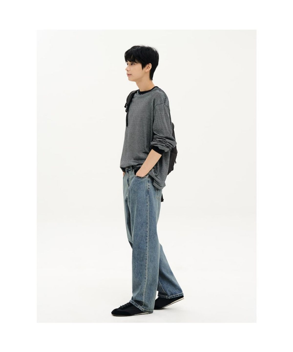 에잇세컨즈(8SECONDS) 데일리 스트라이프 긴소매 티셔츠  블랙