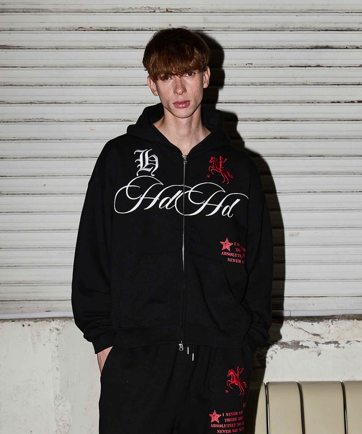 후드후드(HOODHOOD) 88 백 그래픽 스타 후드 집업 블랙