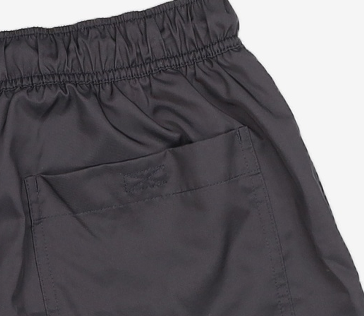 나이키(NIKE) 클럽 우븐 플로우 쇼츠 M - 블랙:화이트 / FN3308-010 L
