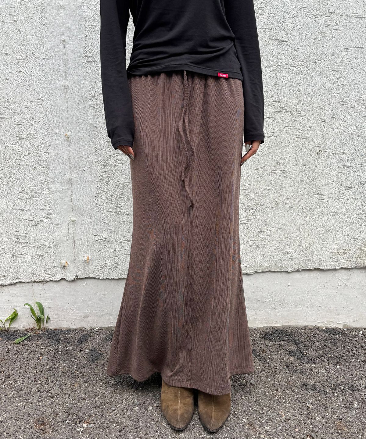 크루치(KRUCHI) RAW EDGE LONG SKIRT (BROWN) WOMENS