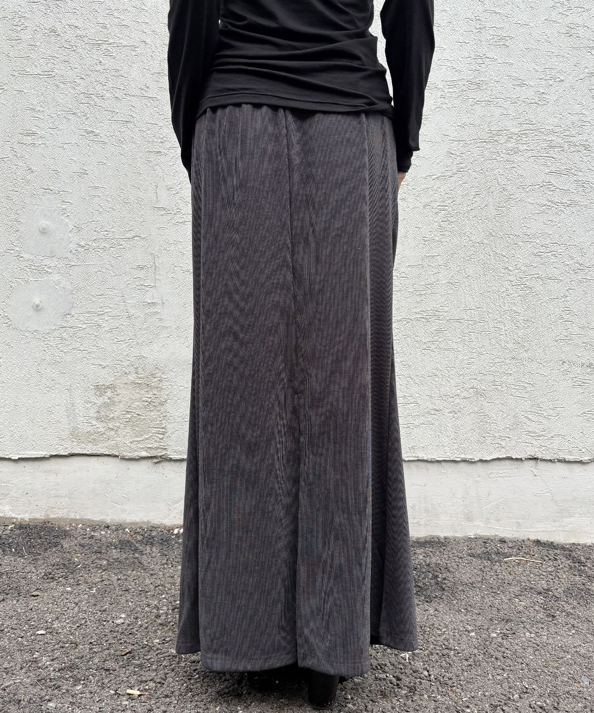 크루치(KRUCHI) RAW EDGE LONG SKIRT (BLACK) WOMENS