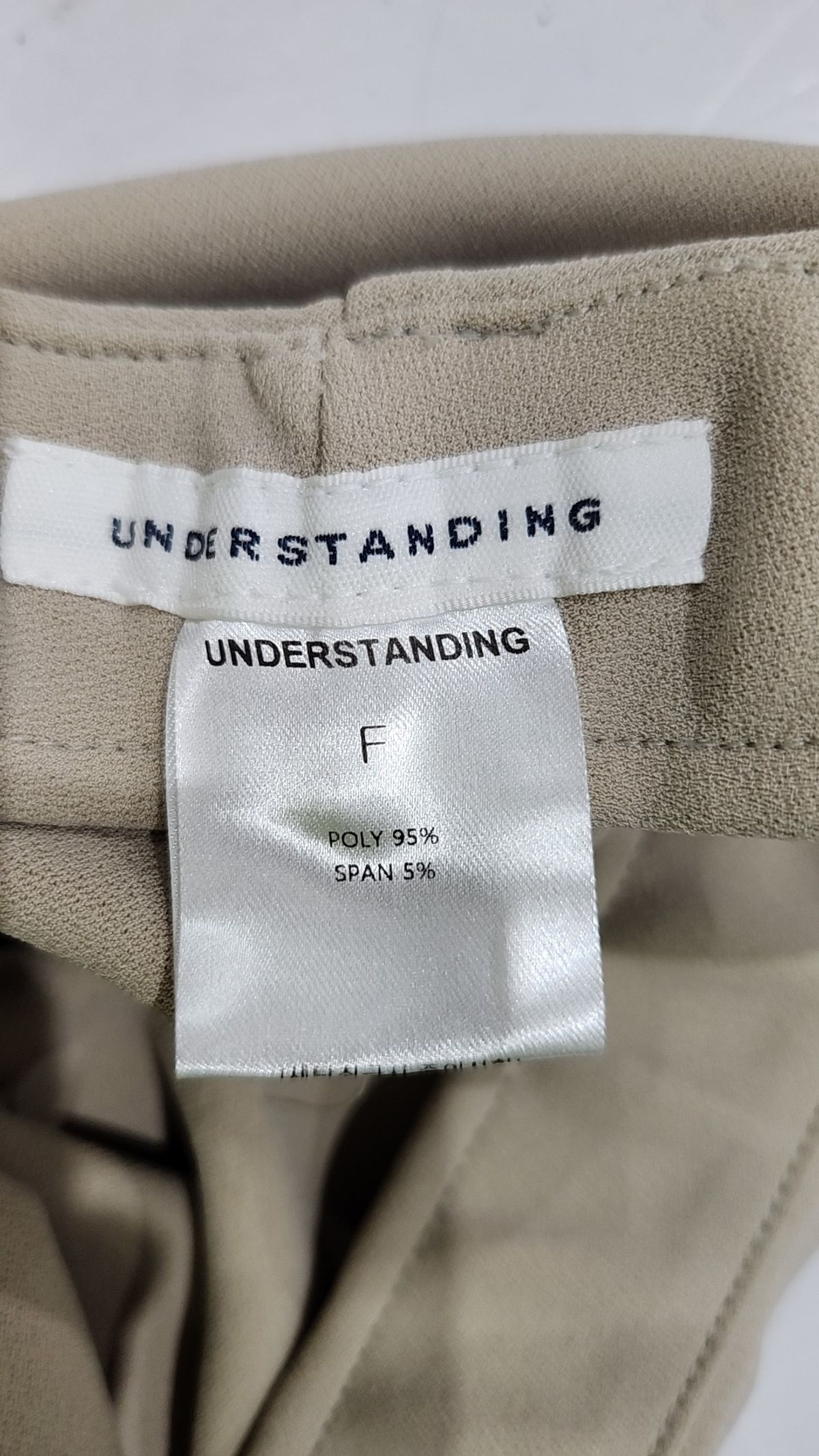 언더스탠딩(UNDERSTANDING) 미디스커트 FREE