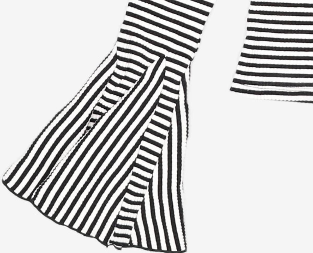 디바이디드에이치앤엠(DIVIDED H&M) 긴소매 티셔츠 S