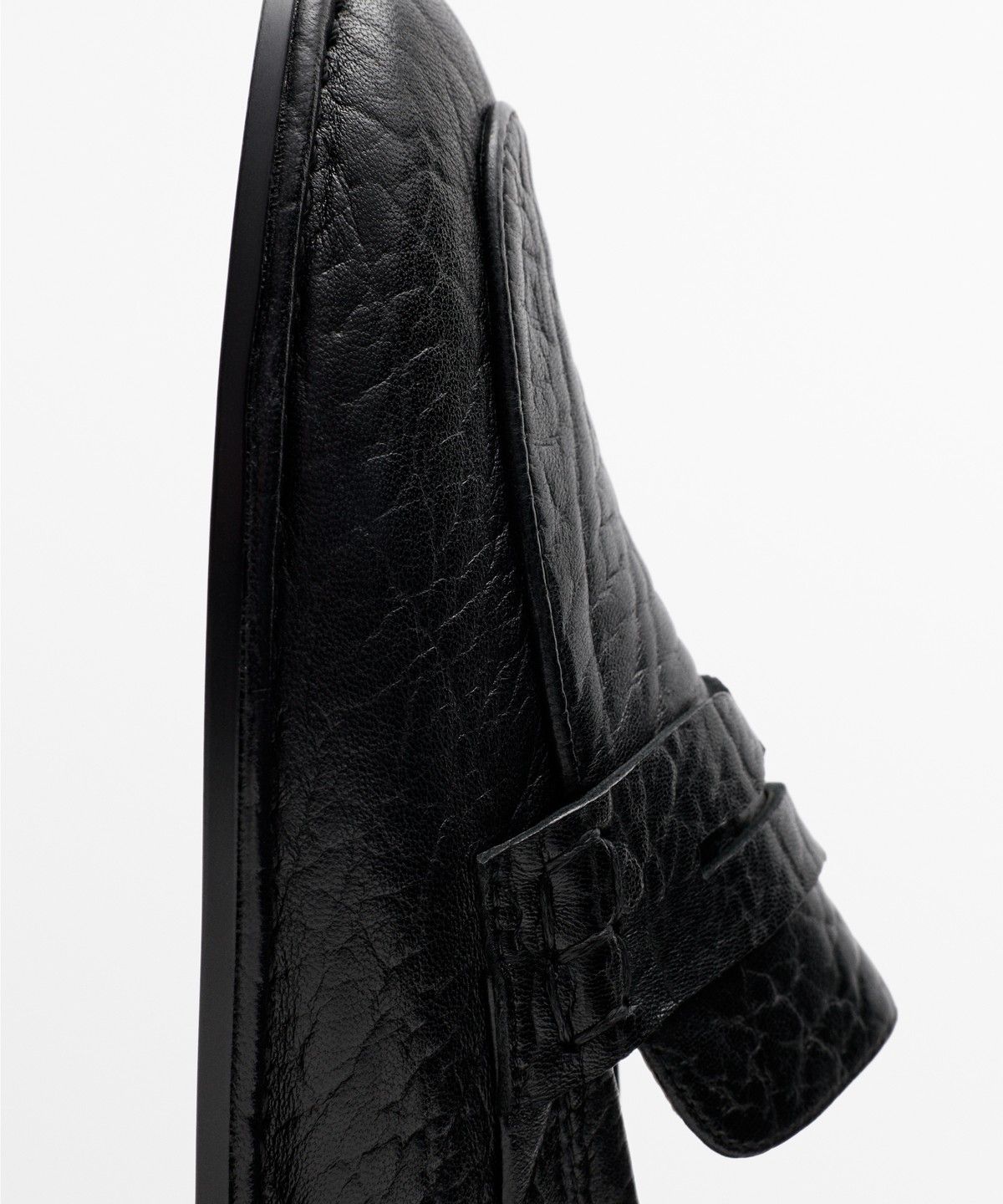 마시모두띠(MASSIMO DUTTI) 소프트 레더 로퍼