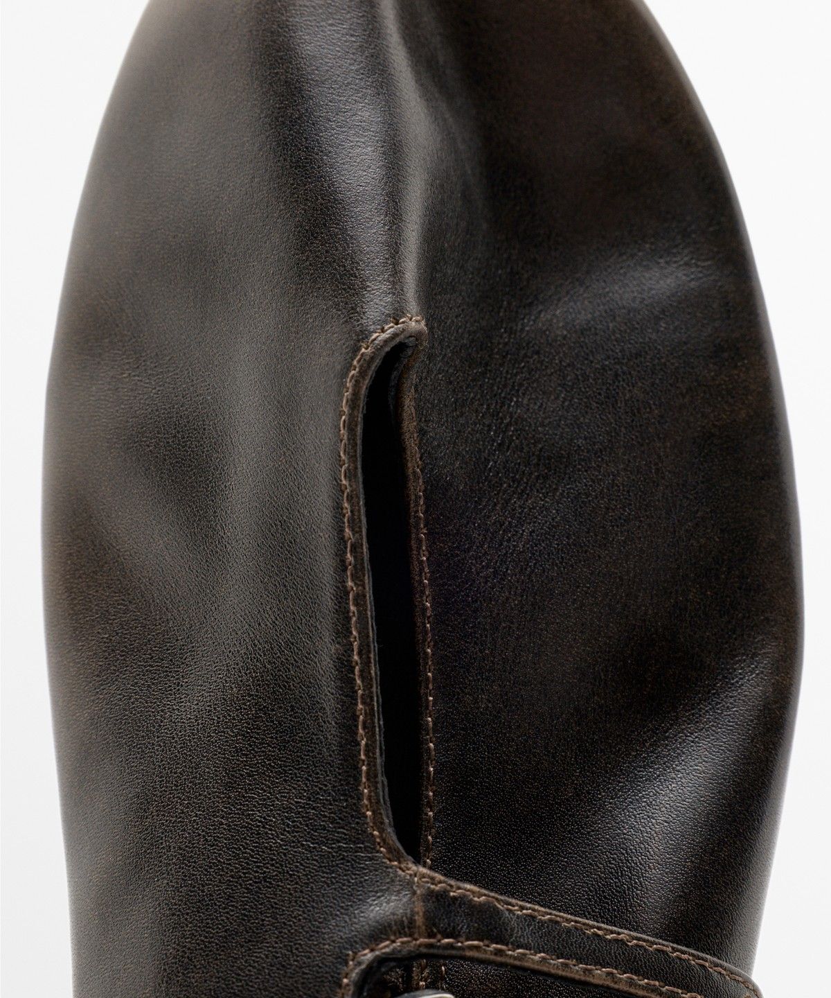마시모두띠(MASSIMO DUTTI) 더블 스트랩 가죽 발레리나