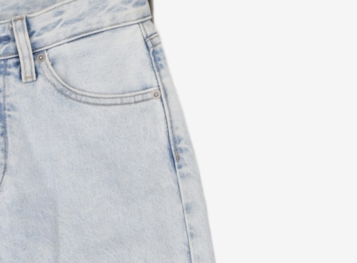 캘빈클라인 진(CALVIN KLEIN JEANS) 여 라이트블루 로우라이즈 배기핏 데님 J223381 1AA 25/30