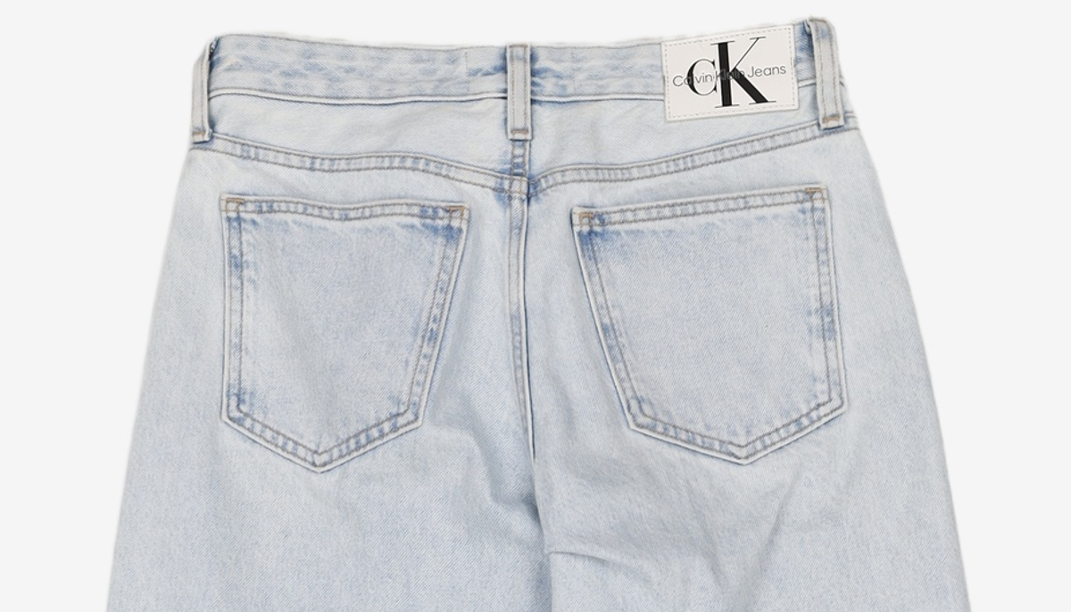 캘빈클라인 진(CALVIN KLEIN JEANS) 여 라이트블루 로우라이즈 배기핏 데님 J223381 1AA 25/30