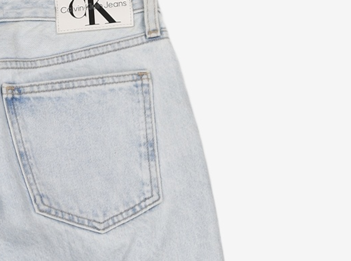 캘빈클라인 진(CALVIN KLEIN JEANS) 여 라이트블루 로우라이즈 배기핏 데님 J223381 1AA 25/30