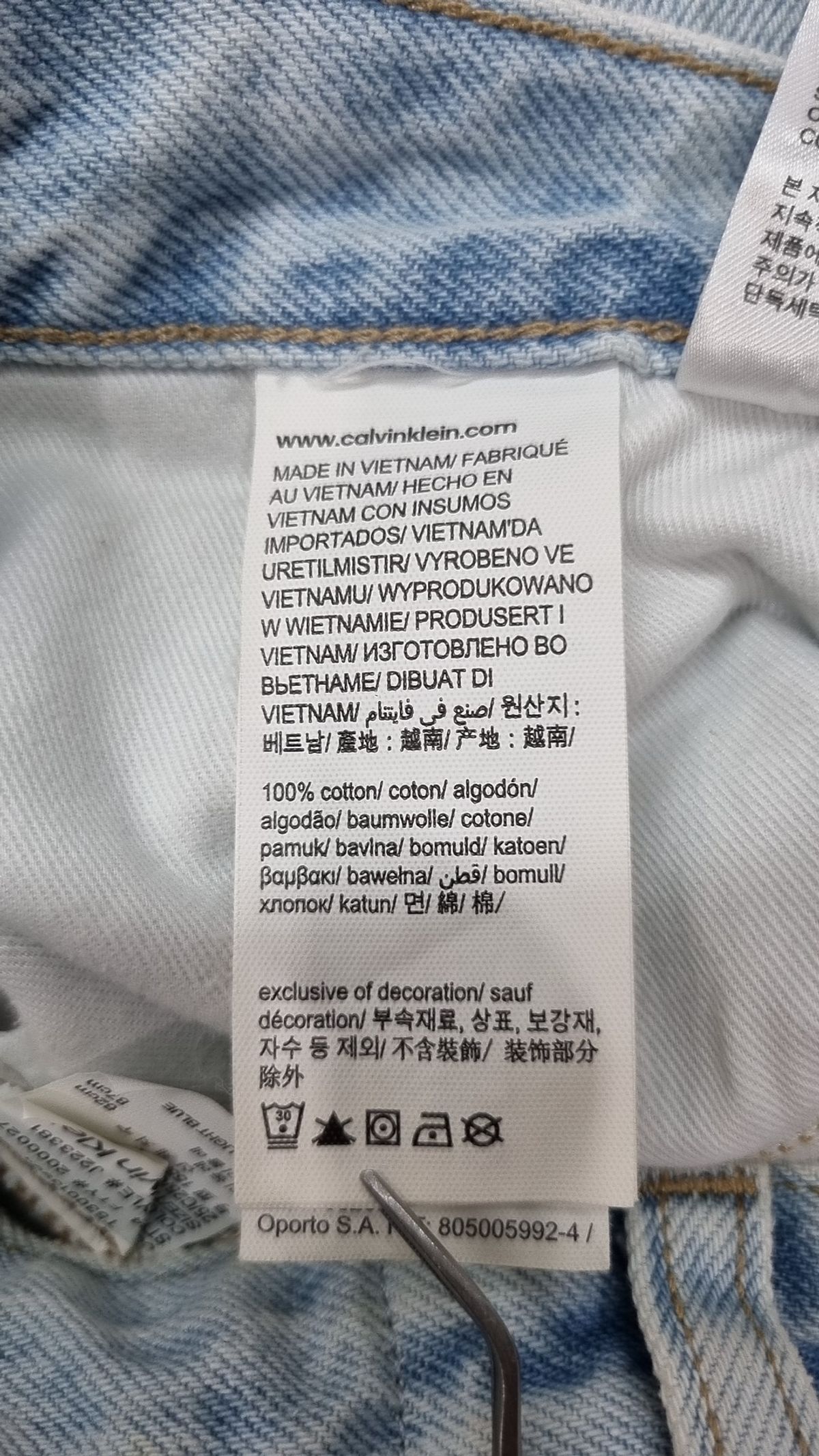캘빈클라인 진(CALVIN KLEIN JEANS) 여 라이트블루 로우라이즈 배기핏 데님 J223381 1AA 25/30