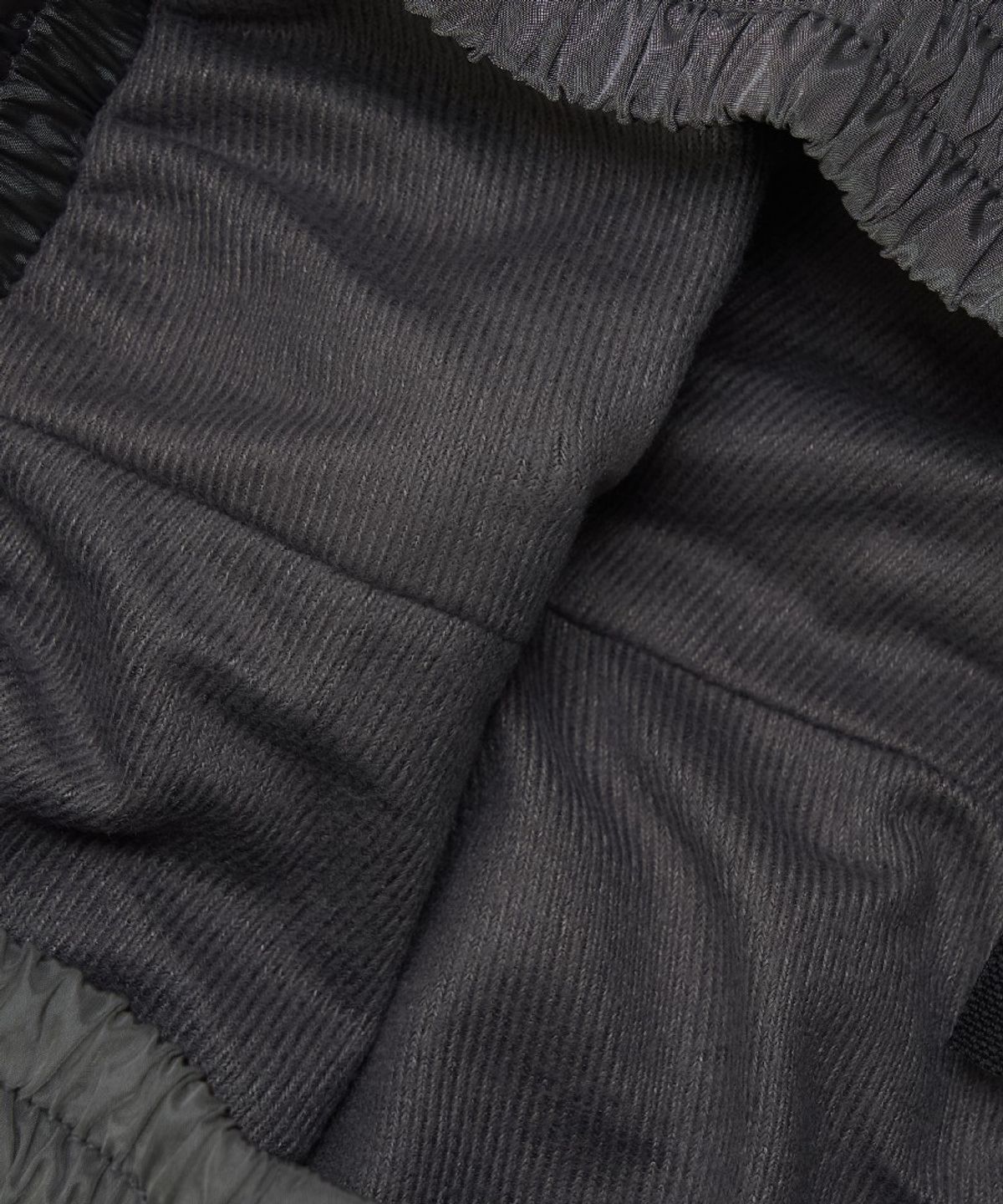 엠엘비 키즈(MLB KIDS) 스트릿 걸즈 와이드 리본포켓 기모트리코트 우븐팬츠 BOS (Charcoal Grey)