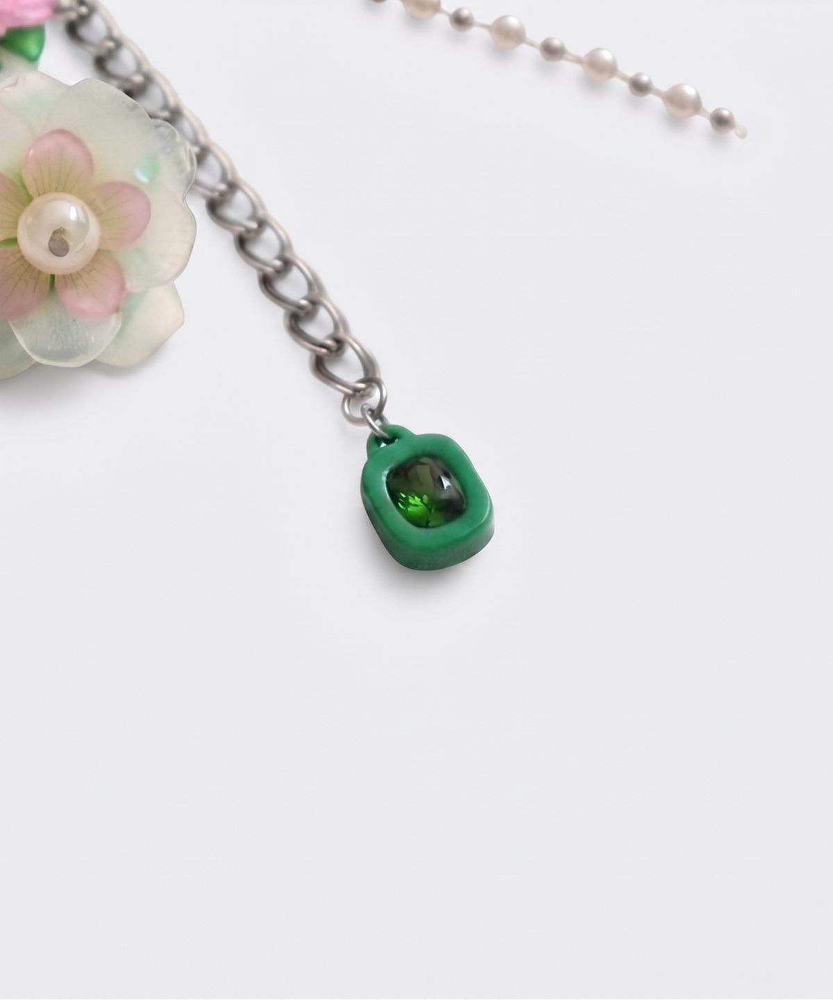 봉보(BONBEAU) Blooming glass flower chain key ring 아크릴 글라스 플라워 진주 체인 스와로브스키 참 가방 파우치 키링