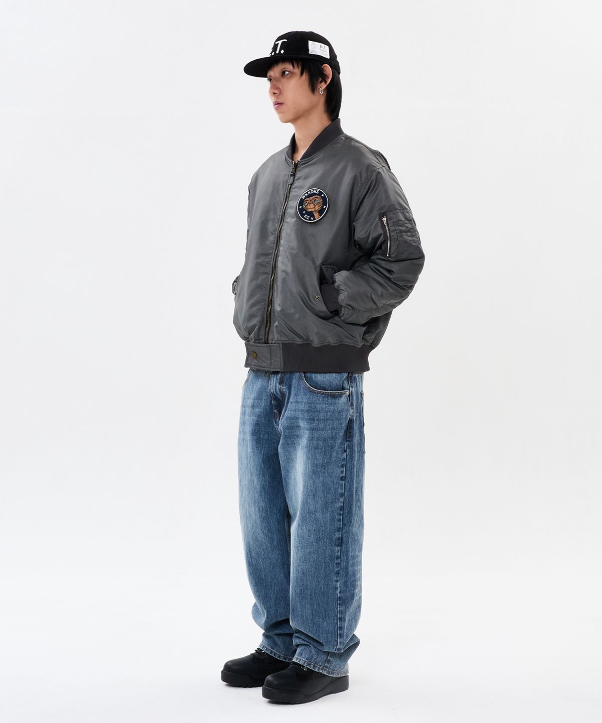 위캔더스(WKNDRS) WKNDRS x E.T. OG MA-1 JACKET (GUNMETAL)