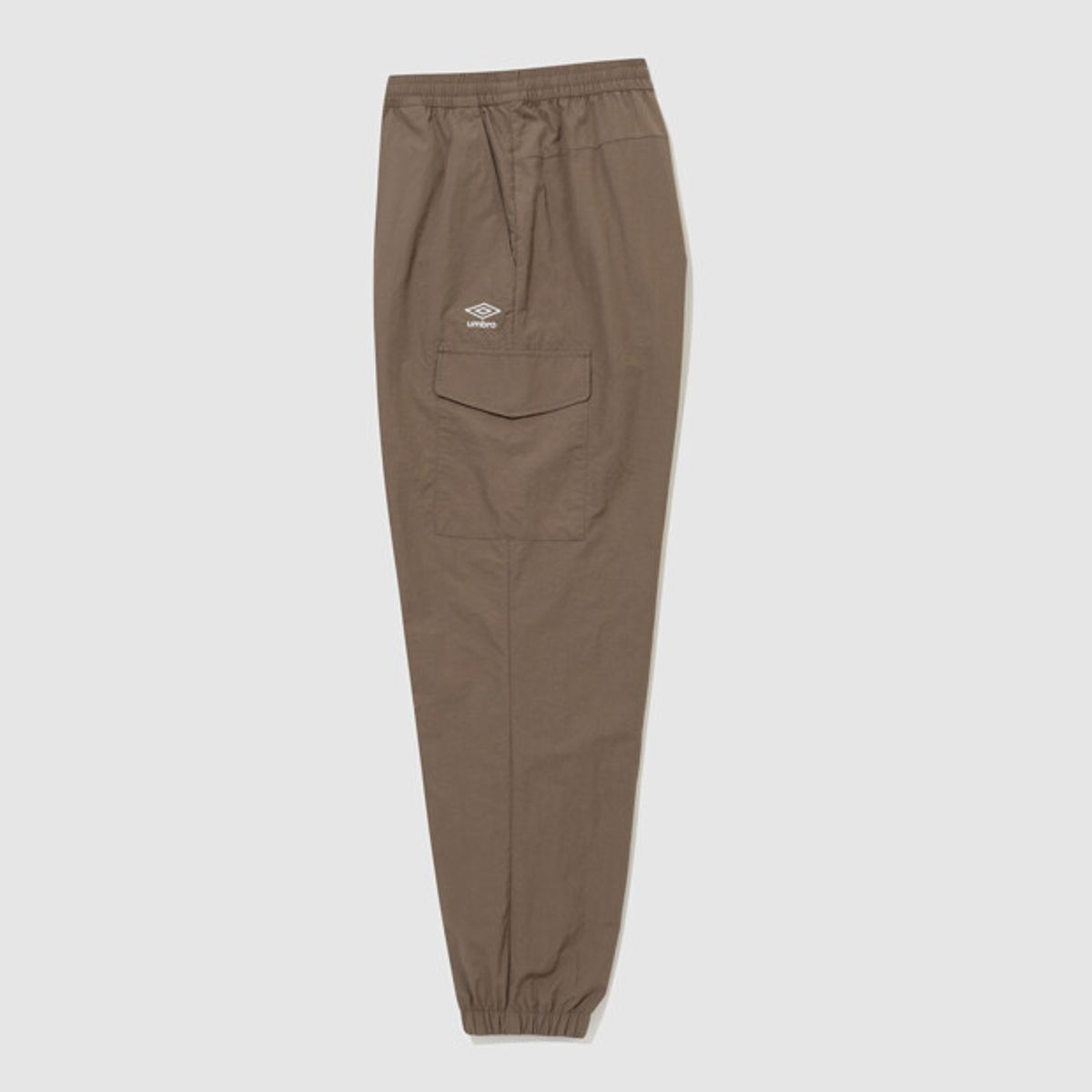 엄브로(UMBRO) 클래식 우븐 조거 팬츠 브라운 UR323CPT94