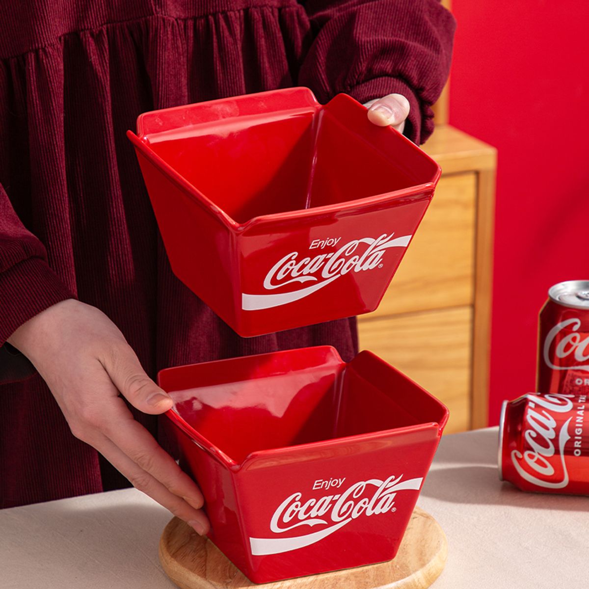 엔조이 코카콜라(ENJOY COCACOLA) 코카콜라 시그니처 레트로 팝콘볼 스낵 바스켓 CO-WCW01G