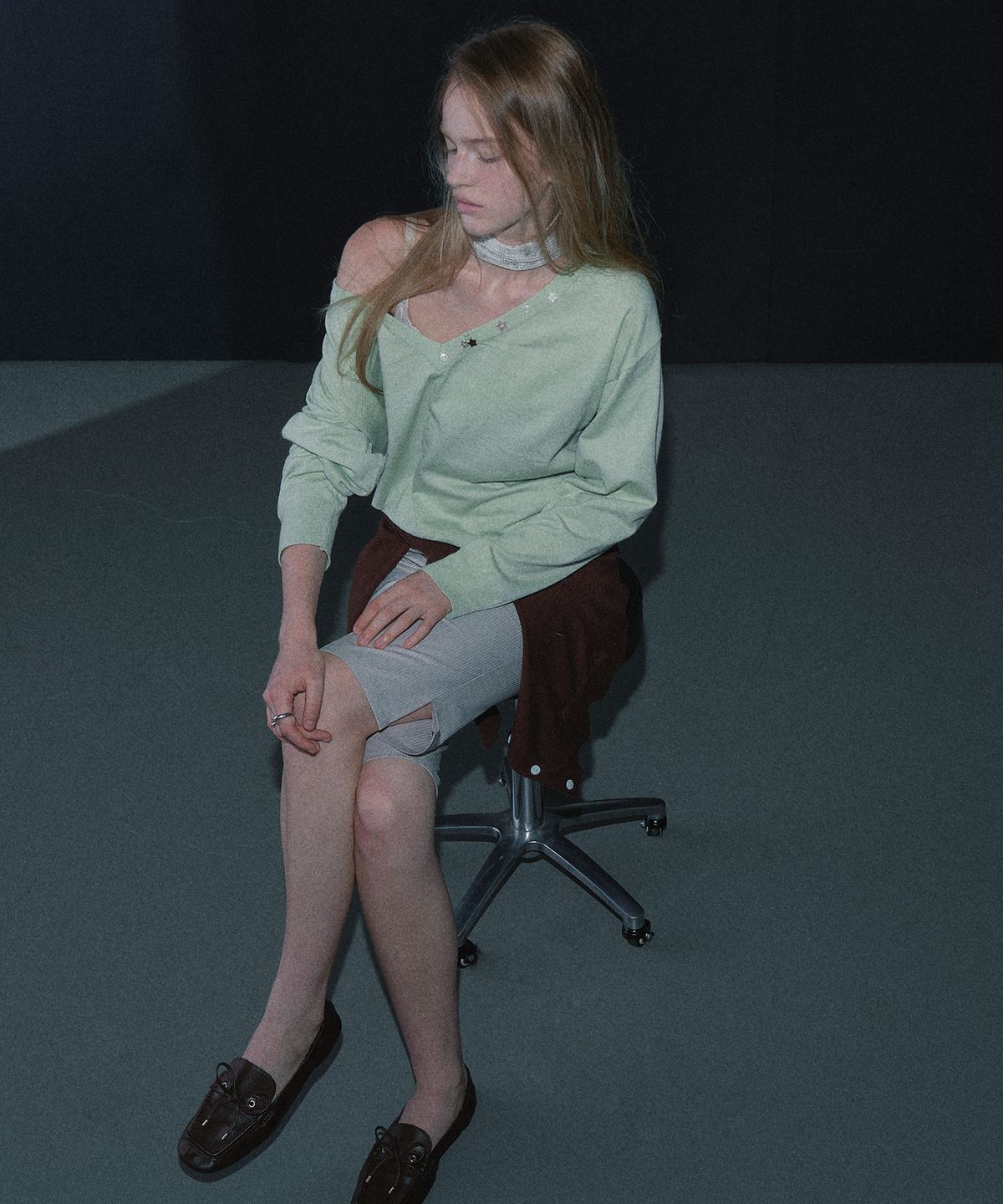 마가린핑거스(MARGARIN FINGERS) DEEP V-NECK BUTTON PULLOVER (MINT)