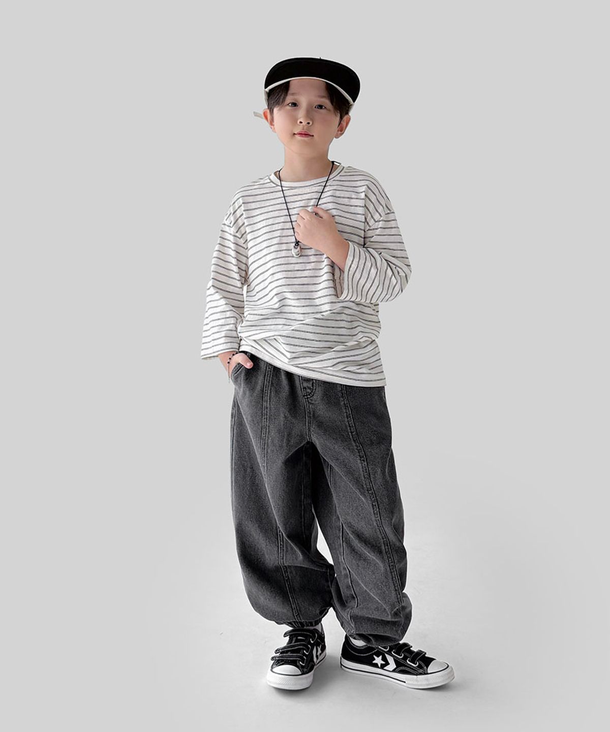 베리클로젯(BERRYCLOSET) 컷 라인 데님 조거 팬츠