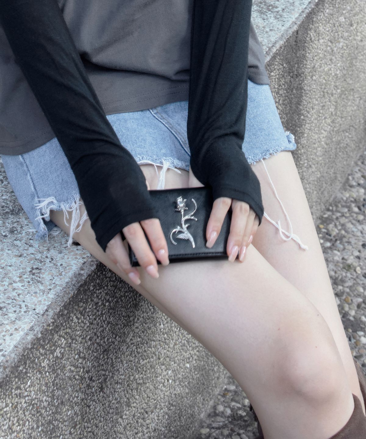 이프소마그넷(IFSO MAGNET) Rose Card Wallet - BLACK