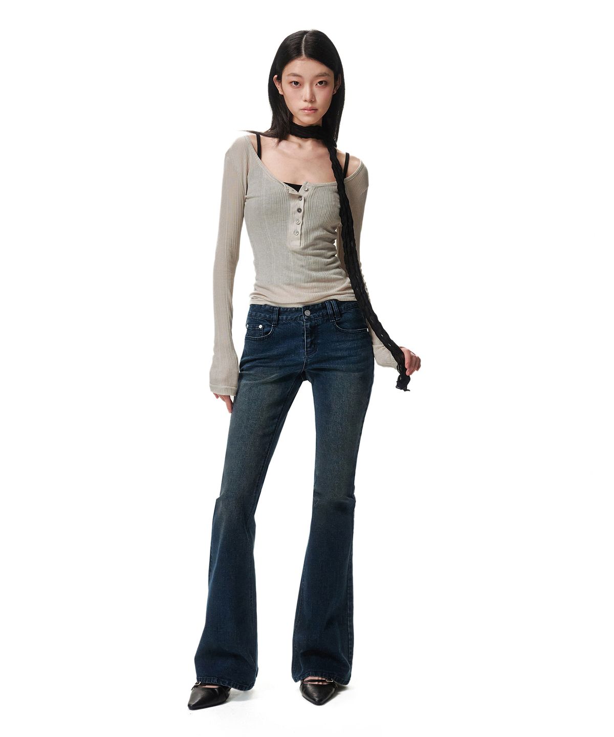 데케트 우먼(DECET WOMEN) Signature Slim Low Rise Flared Jeans DCWPT006DBLUE