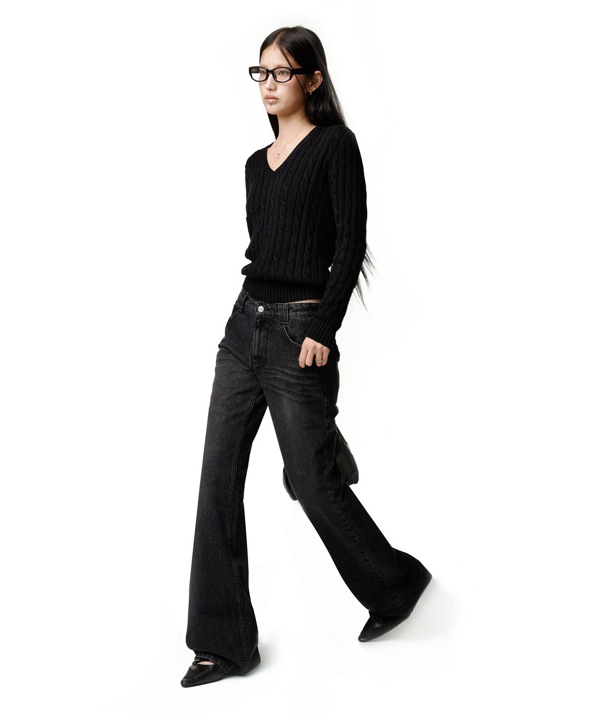 데케트 우먼(DECET WOMEN) Adjustable Back Low Rise Relaxed Flared Jeans DCWPT031BLACK
