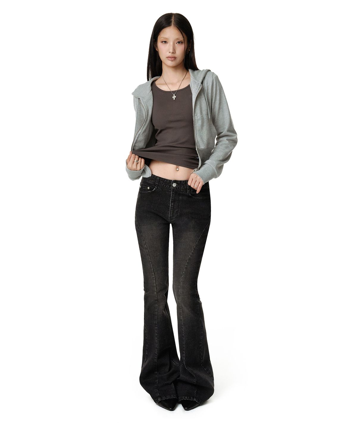 데케트 우먼(DECET WOMEN) Adjustable  Back Low Rise Slim Flared Jeans DCWPT030BLACK