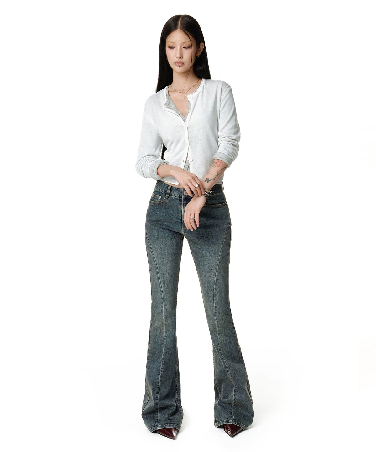 데케트 우먼(DECET WOMEN) Adjustable  Back Low Rise Slim Flared Jeans DCWPT030BLUE