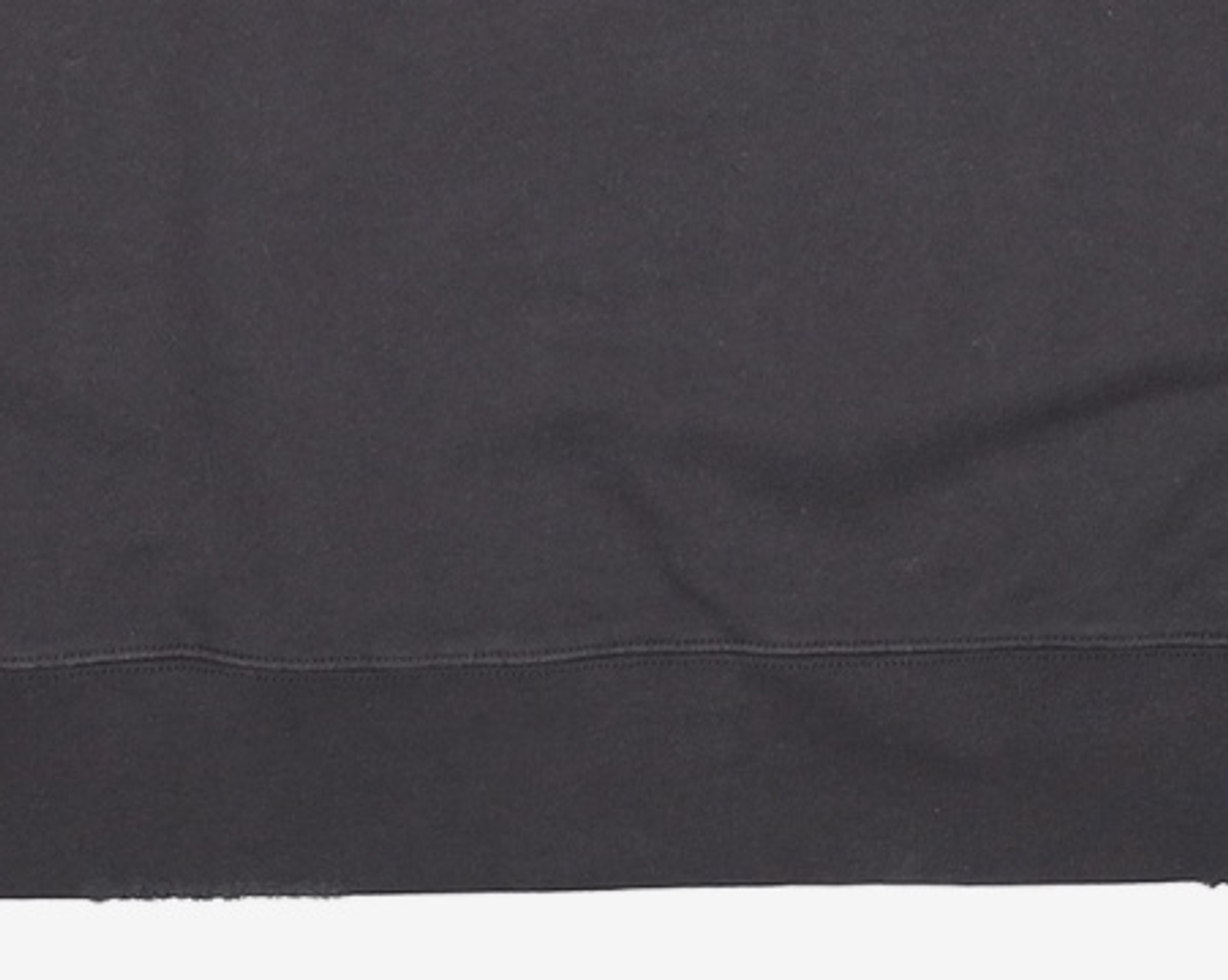 인사일런스(INSILENCE) [UNISEX] 엠블럼 오버핏 스웨트셔츠 WASHED BLACK FREE