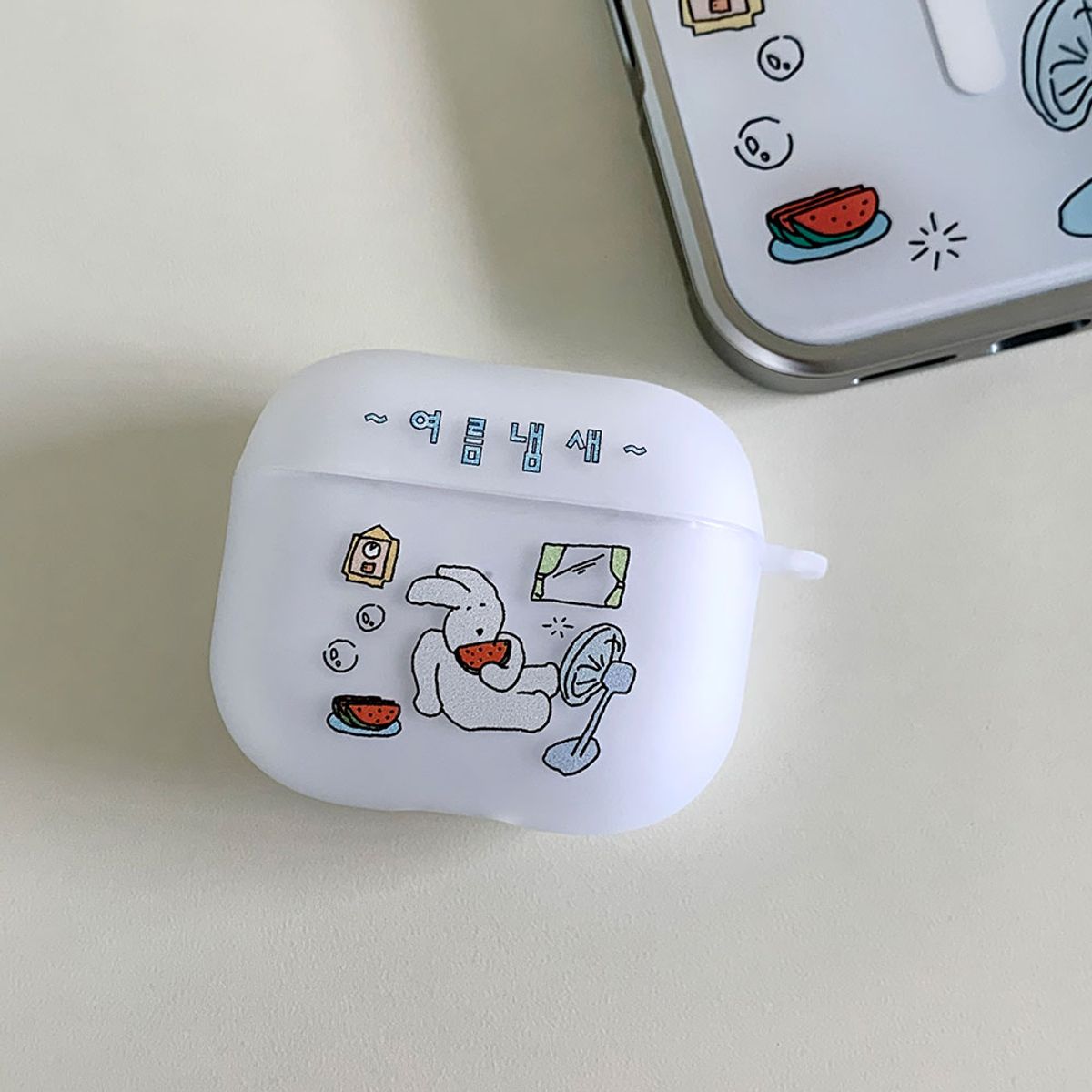 위드썸(WITHSOME) 여름냄새 에어팟 버즈 케이스