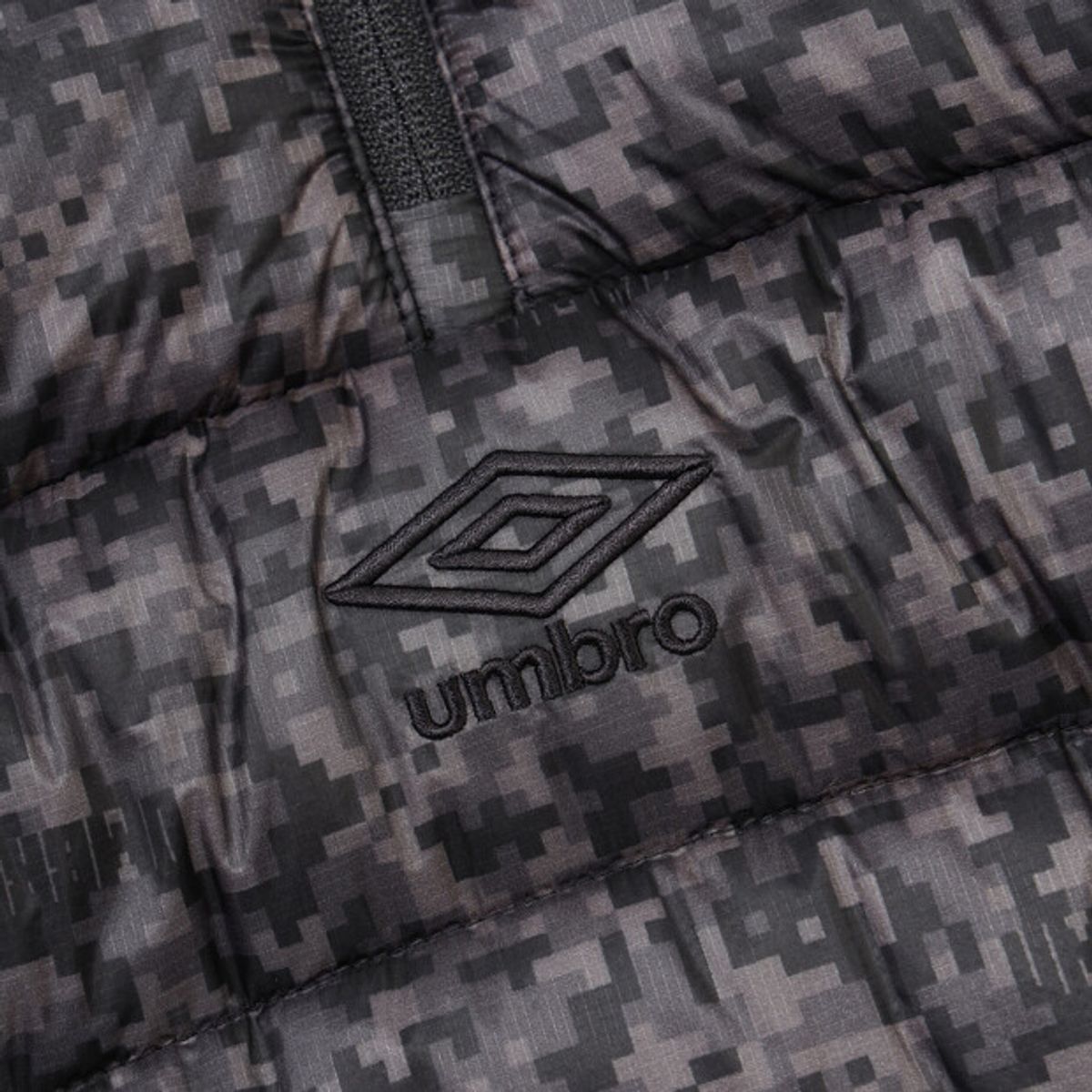 엄브로(UMBRO) 엑스레이 경량 패딩 아노락 블랙 UR421CWTO1