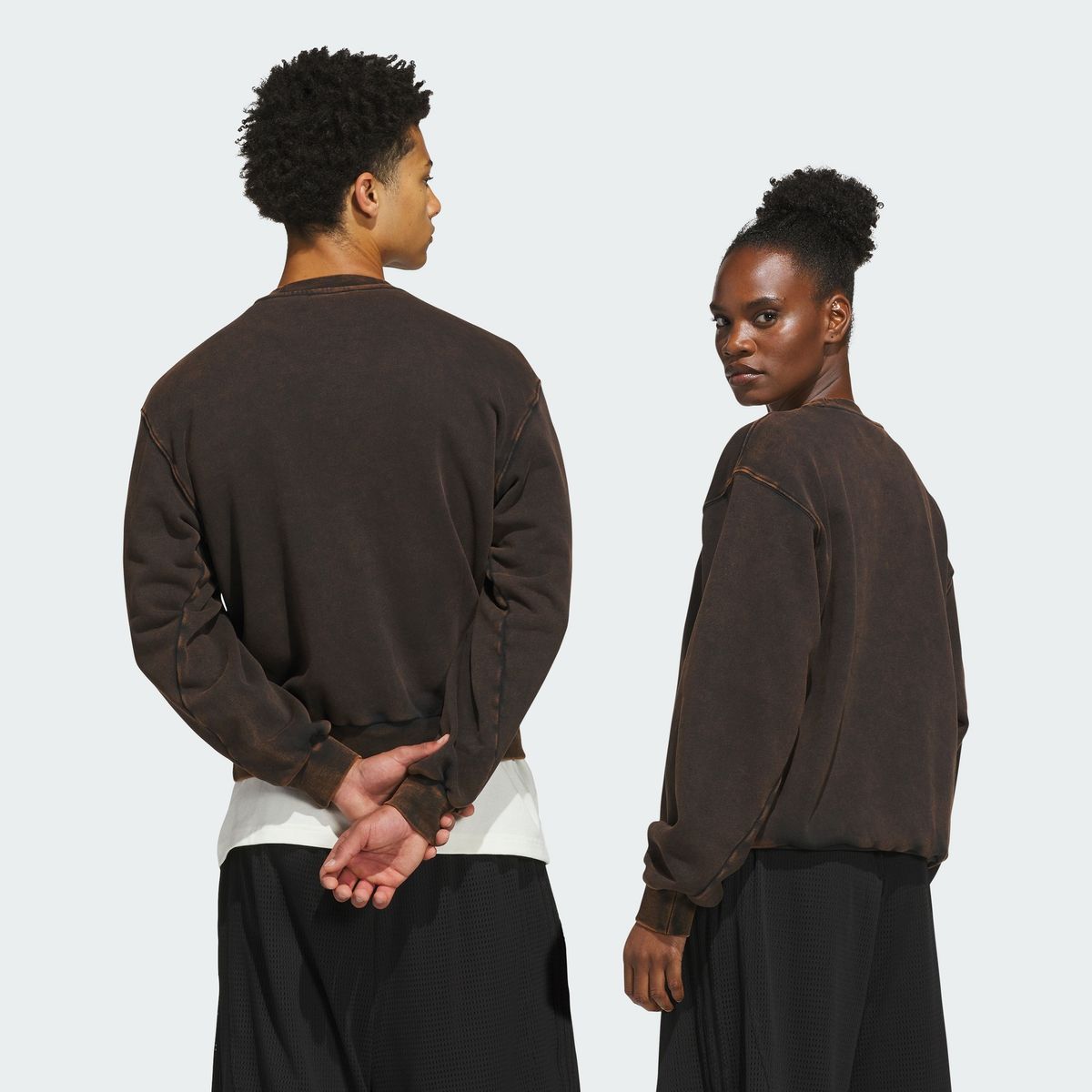 아디다스(ADIDAS) 워시드 플리스 크루넥 스웨트셔츠 KW7343