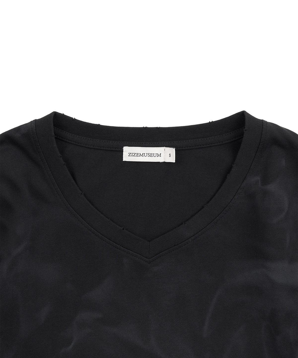 지제뮤지엄(ZIZEMUSEUM) V-NECK LONG SLEEVE TEE (BLACK)