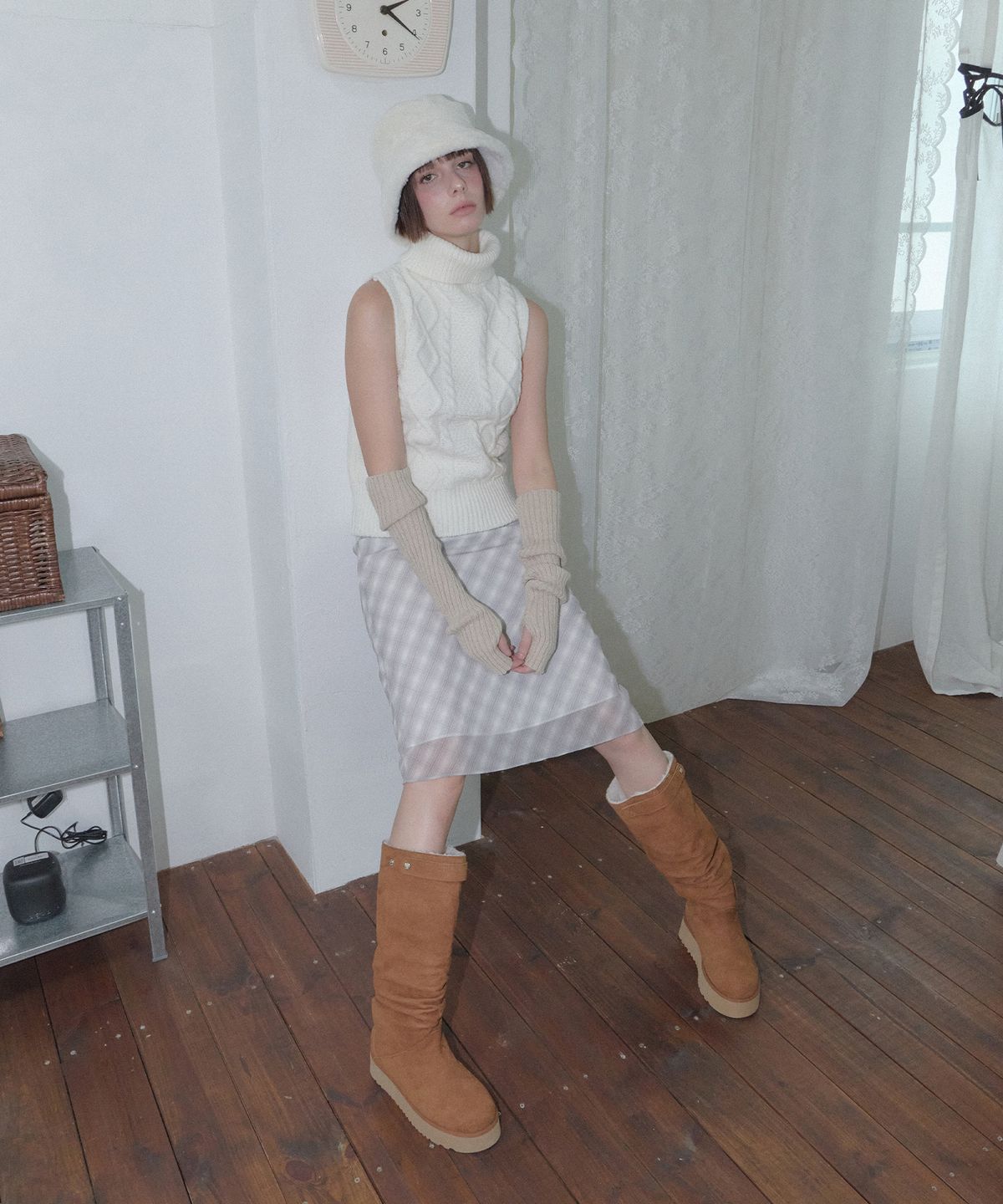 앤티어리(ANTIARY) Pug shearling boots 1color