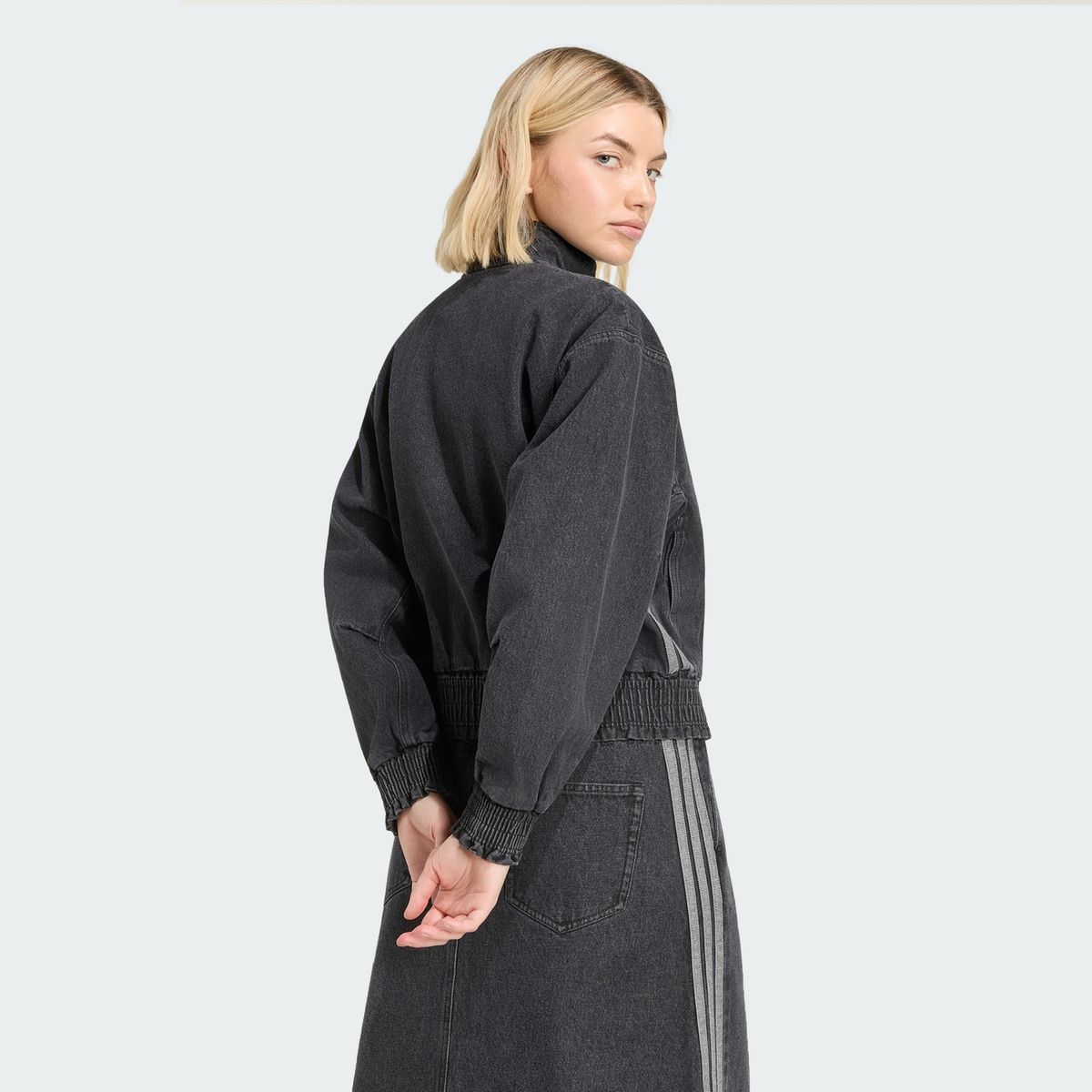 아디다스(ADIDAS) 스타디움 워시드 데님 루즈 핏 재킷 KV0626