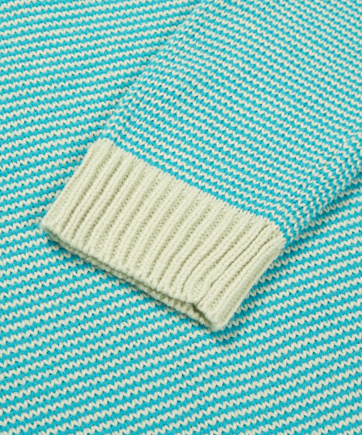 엠엠엘지(MMLG) BREEZY HENLEY NECK KNIT (GREEN)