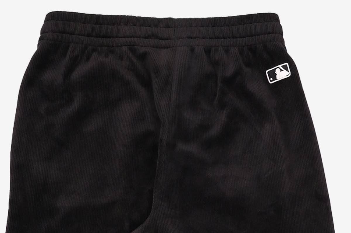 엠엘비(MLB) 여성 베이직 스몰로고 골지 벨로아 세미 와이드팬츠 NY (Black) M