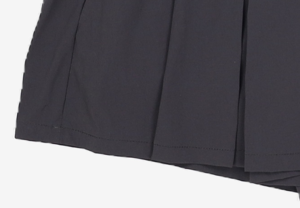 데상트(DESCENTE) 여성 4.5인치 스커트형 우븐 쇼츠 블랙 SR322PHP71 M