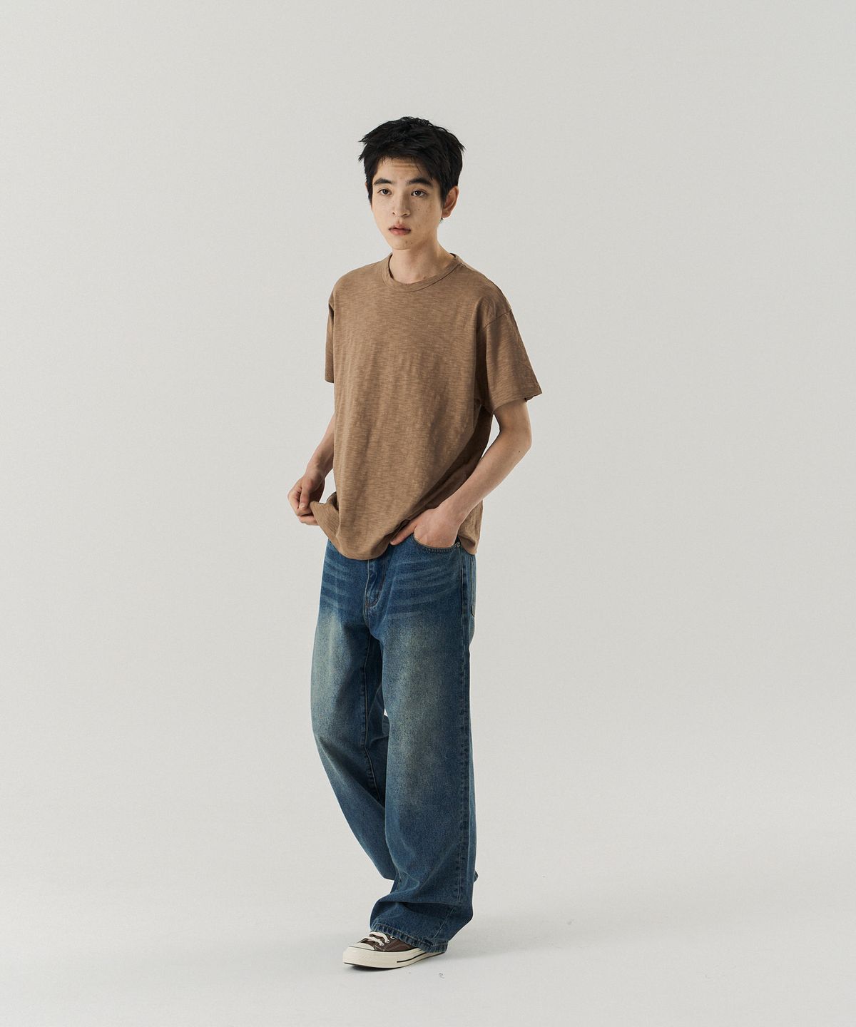피에스쇼퍼(PSSHOPPER) 세미 크롭 슬럽 빈티지 반팔 티셔츠 [워시드 브라운]