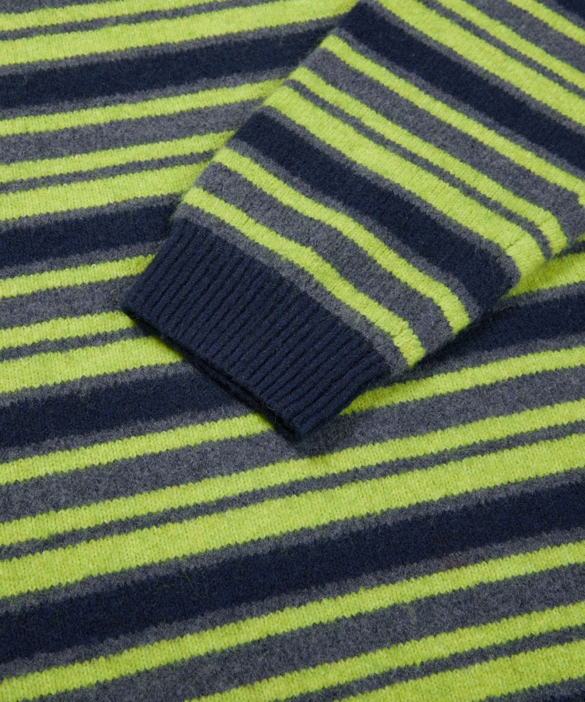 엠엠엘지(MMLG) AURORA STRIPE KNIT (NAVY)