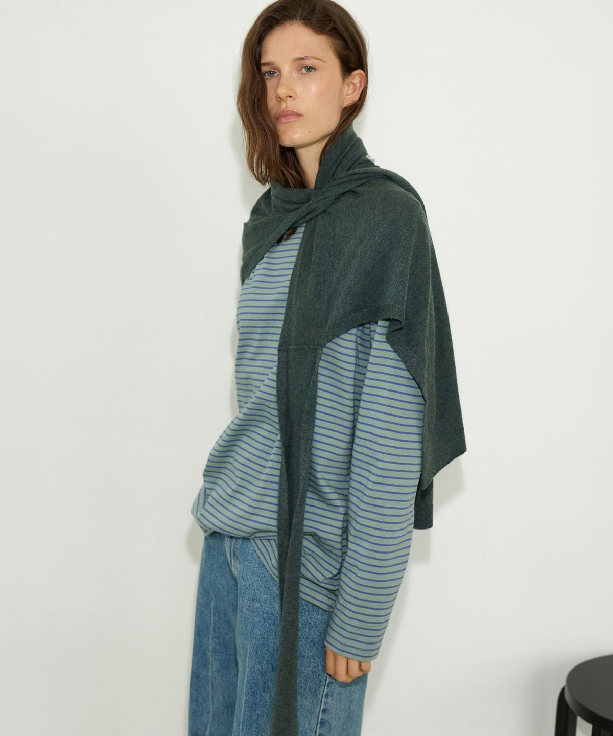 르바(LEVAR) Float Wool Layered Shawl - Melange Khaki