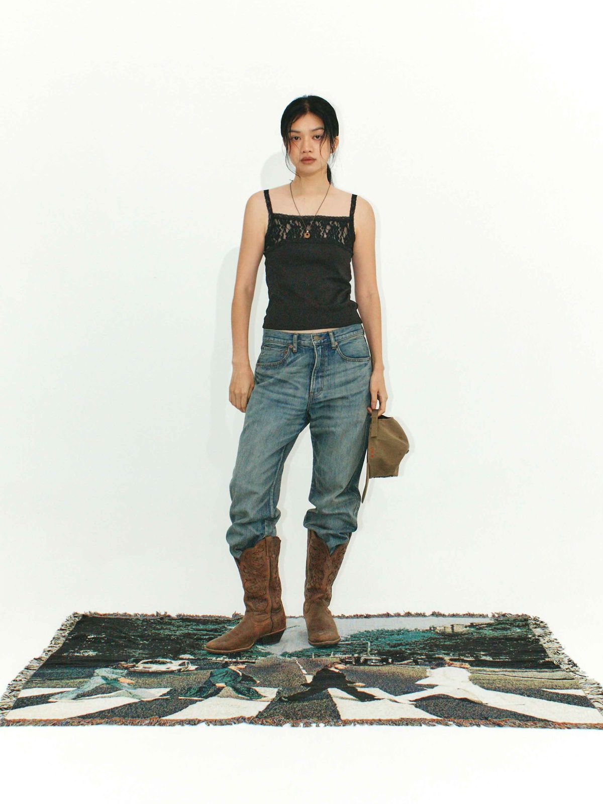 이히하(YEEHEEHAA) NEMO lace sleeveless (BK)