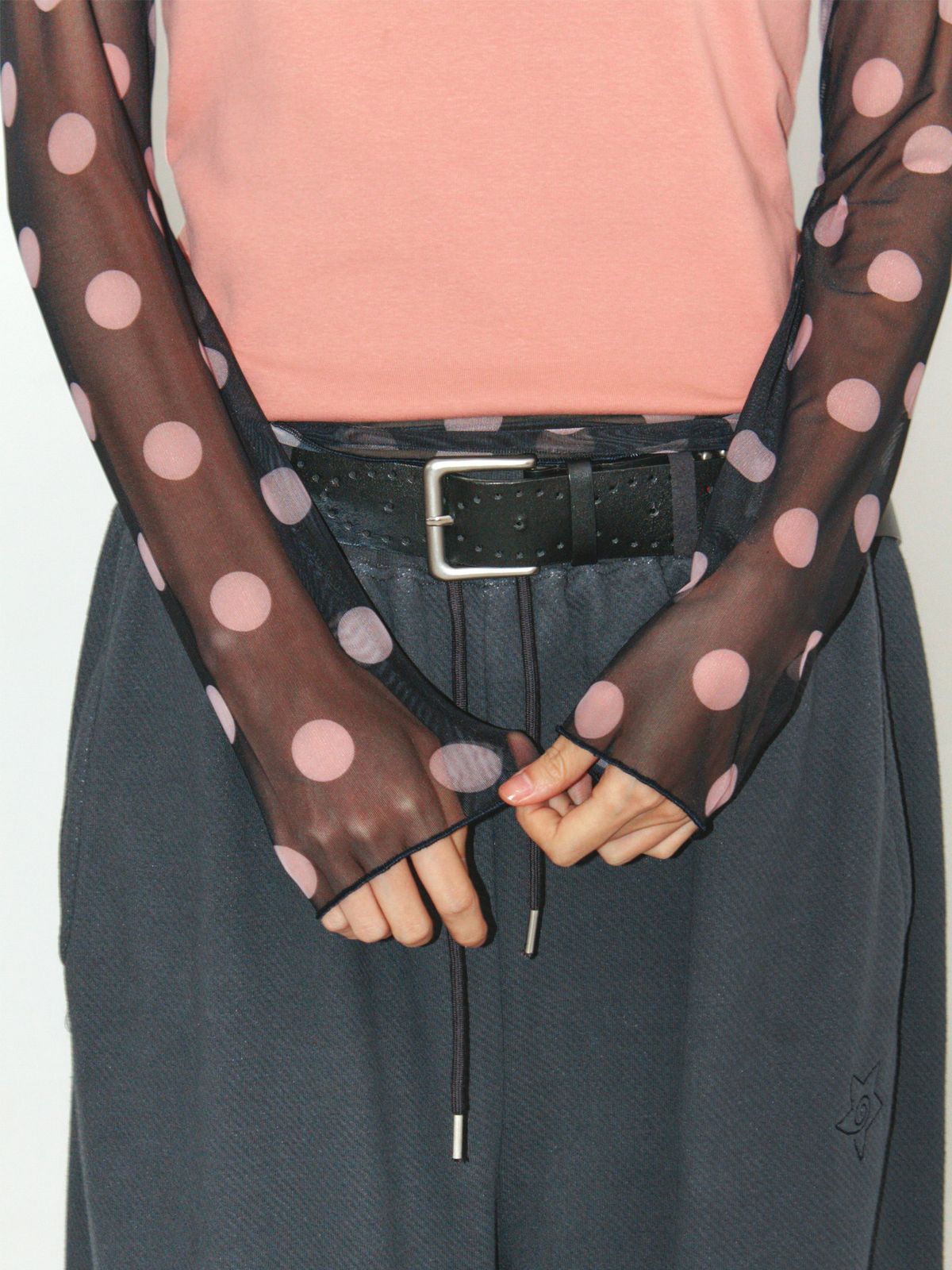 이히하(YEEHEEHAA) dorothy see-through dot T (BK)