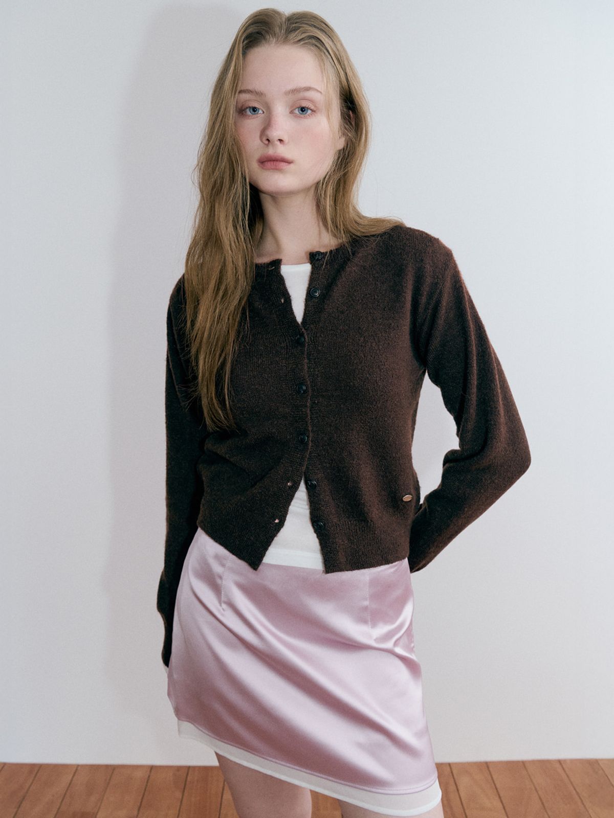 에트몽(ETMON) Basic Round Knit Cardigan, Brown