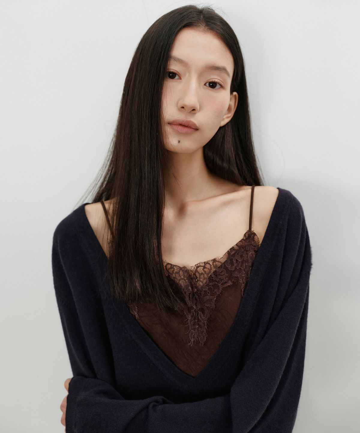 유라고(URAGO) Diagonal lace sleeveless_3colors