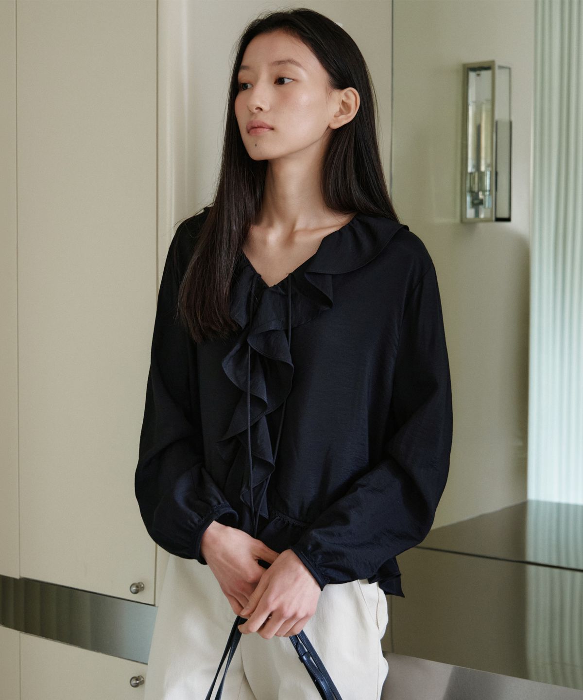 유라고(URAGO) Ruffle string blouse_2colors