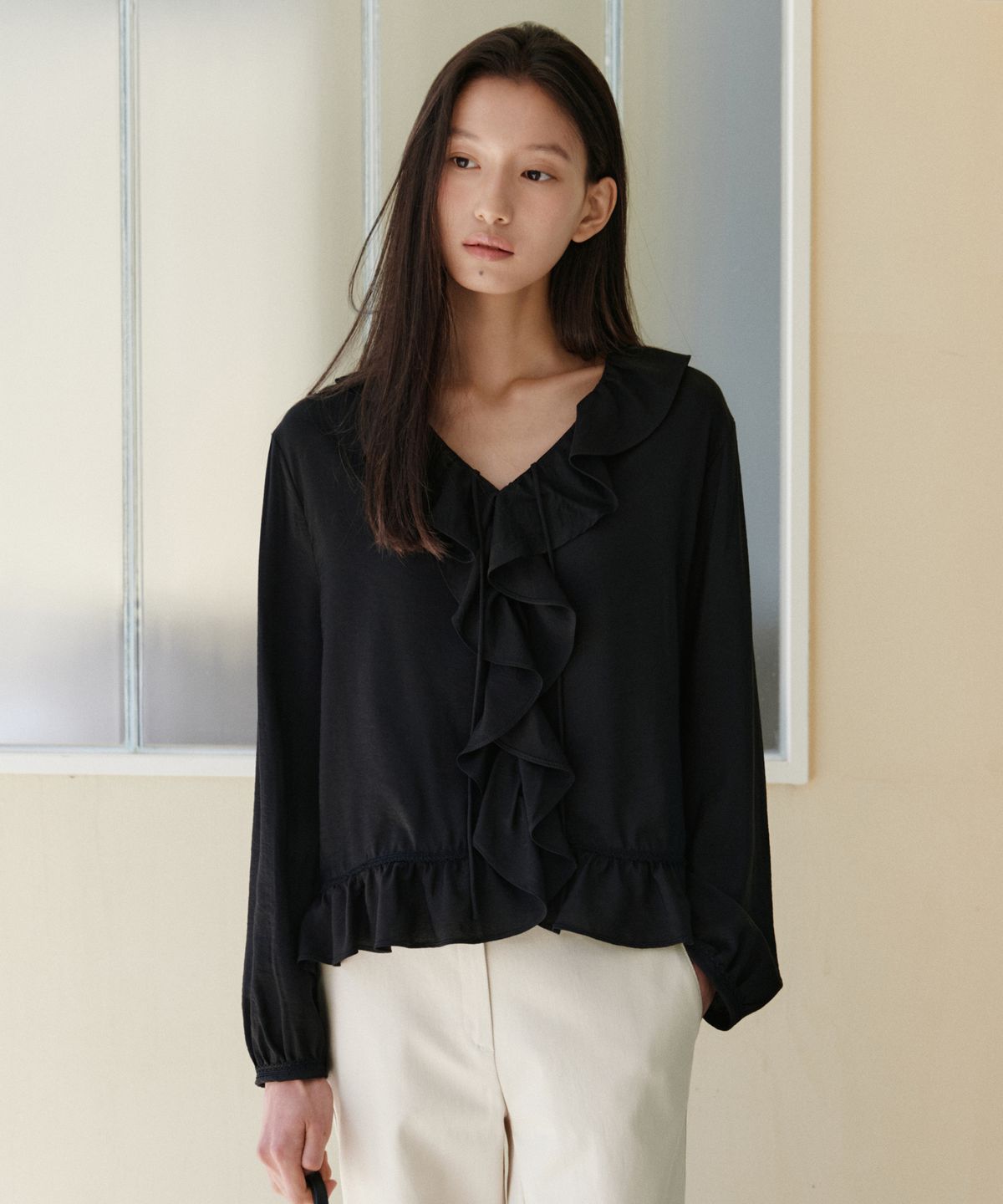 유라고(URAGO) Ruffle string blouse_2colors