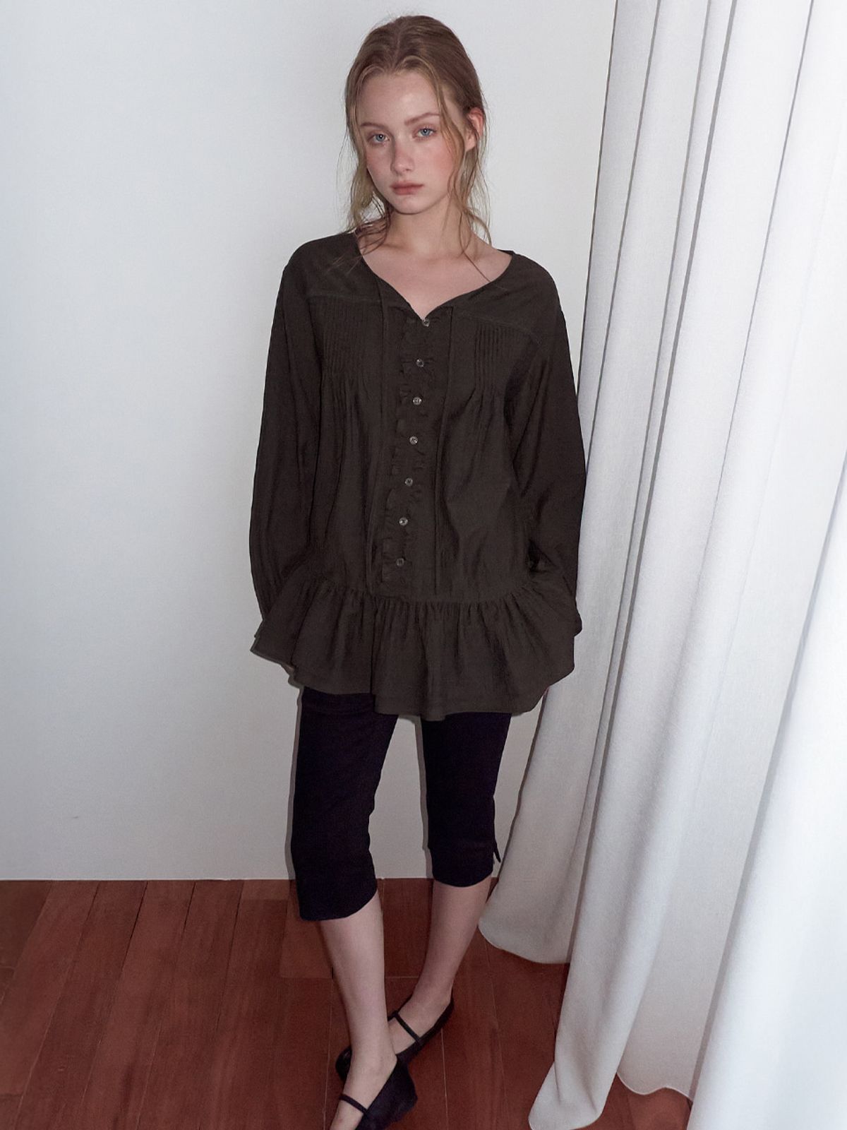 에트몽(ETMON) Pintuck String Frill Blouse, Brown