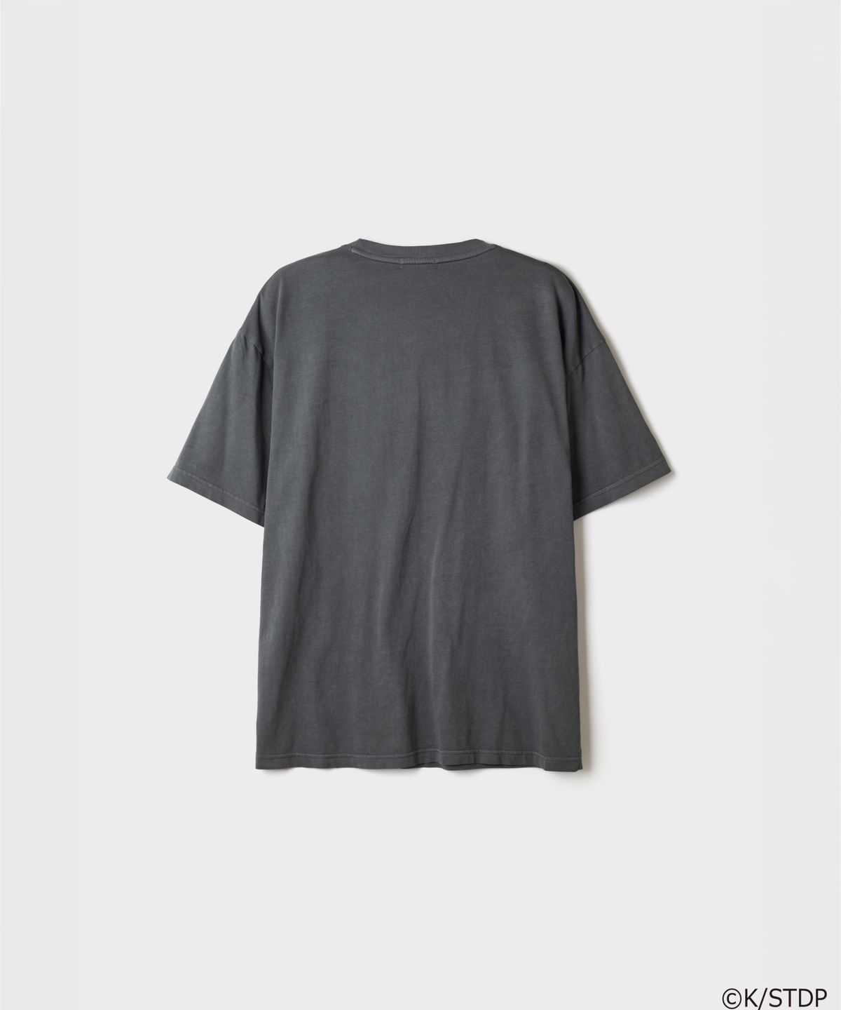 스파오(SPAO) [블리치] 반팔 티셔츠(Charcoal)_SPRLG49U05